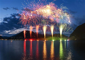 Torna il festival dei fuochi d'artificio